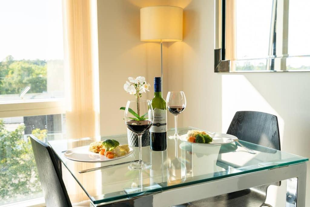 Avril Apartments Бирмингем Экстерьер фото