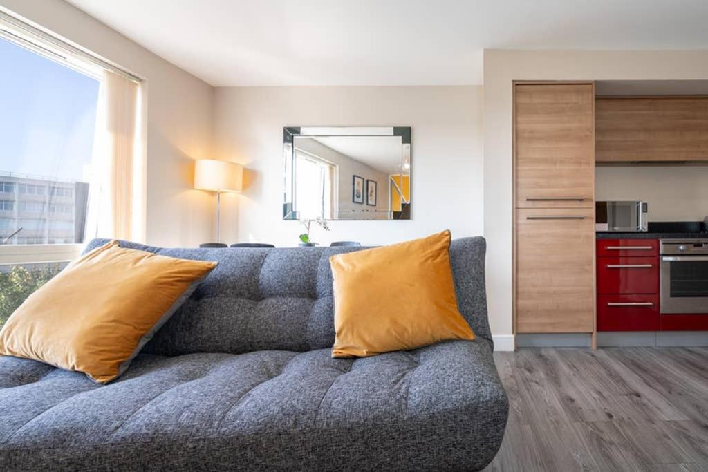 Avril Apartments Бирмингем Экстерьер фото