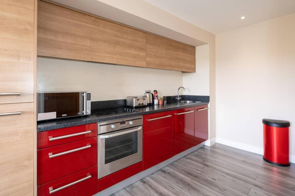 Avril Apartments Бирмингем Экстерьер фото